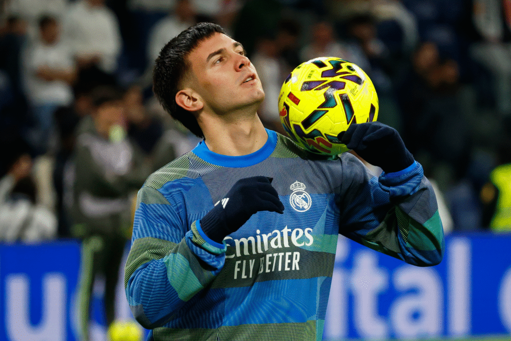 Franco Mastantuono, durante el calentamiento