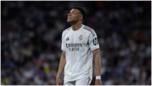Kylian Mbappé se lamenta ante el Girona. (Foto: EFE)